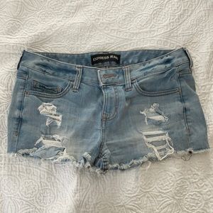Express Shorts